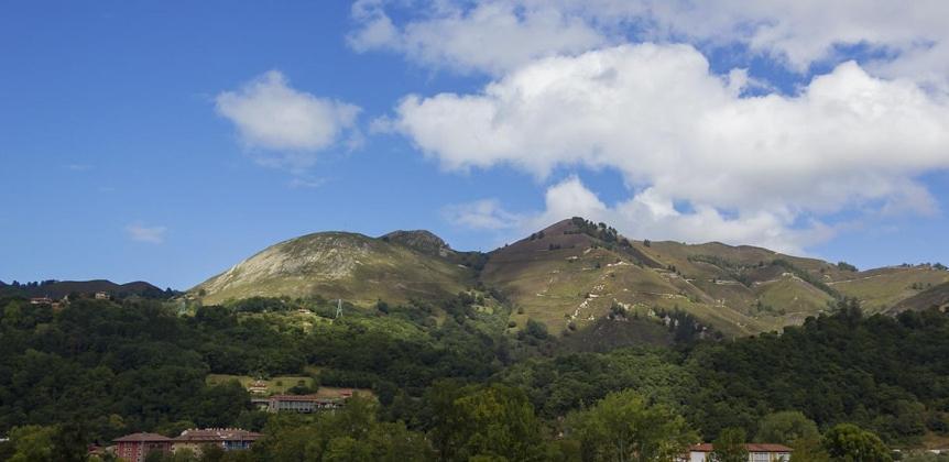 Casa La Cruz A 2Km De Onís Kültér fotó