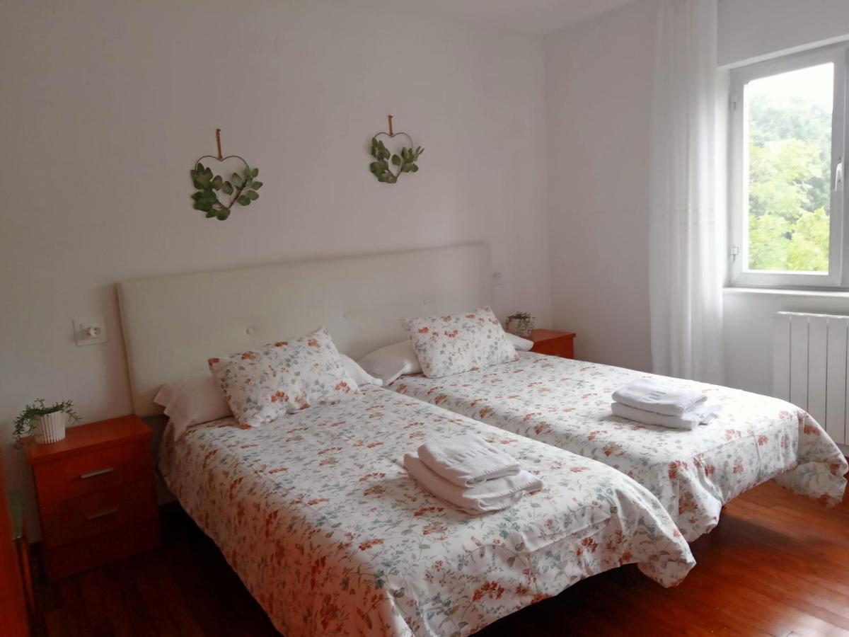 Casa La Cruz A 2Km De Onís Kültér fotó